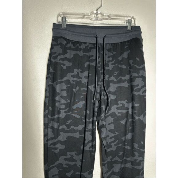Danskin Women’s Camo Joggers Elastic Waist Black Gray Size M - Picture 2 of 12